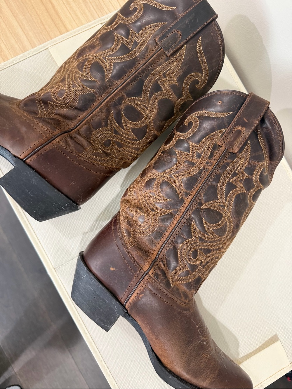 Laredo Maddie Distressed Brown Cowboy Boots - Picture 6 of 10